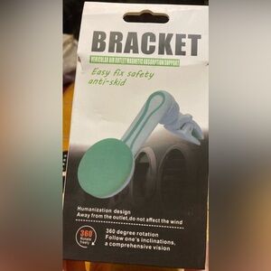 NWT Vehicular Air Outlet Magnetic Absorption Support Phone Clip   Bracket